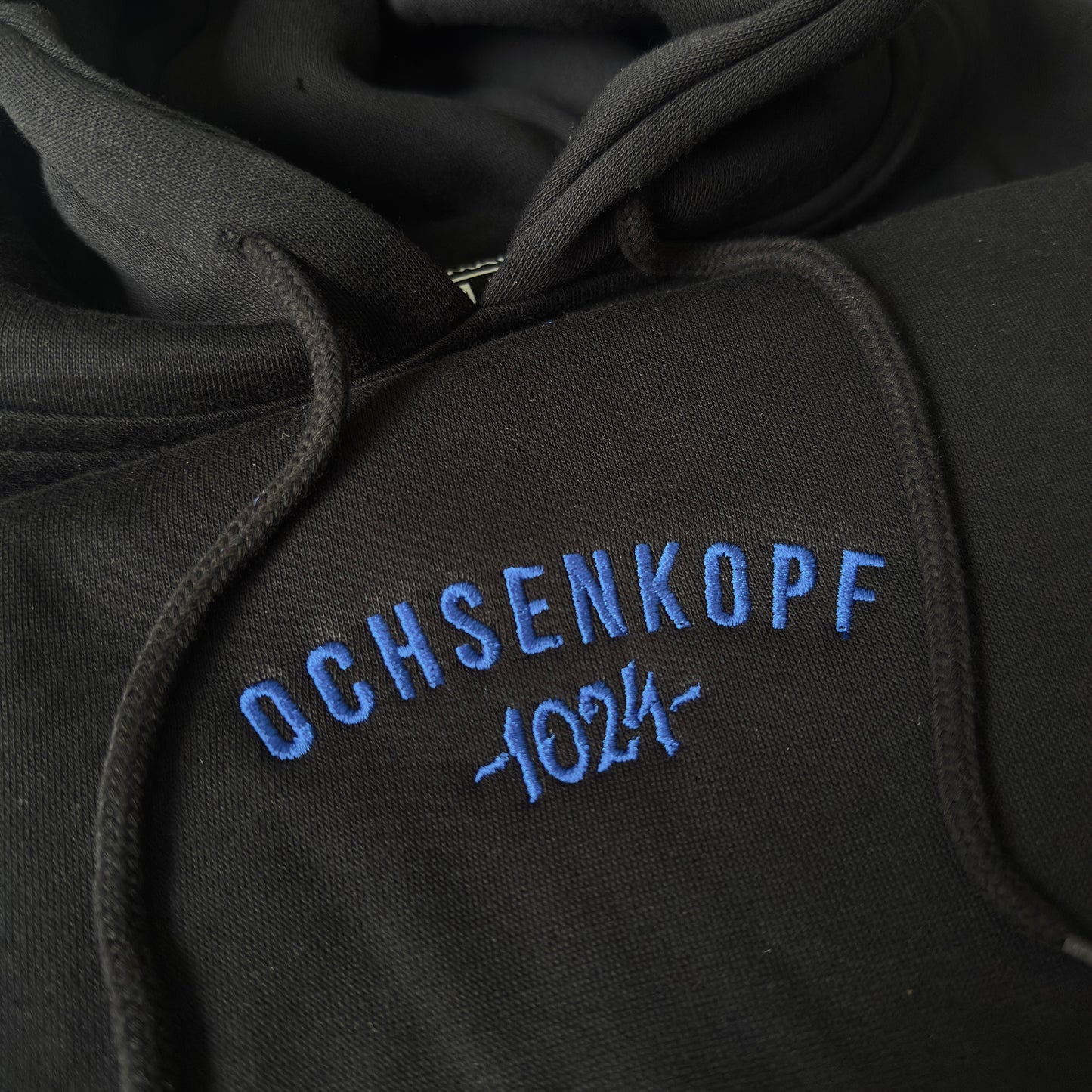 Bikepark 1024 Above & Below - Schwarzer Hoodie mit Druck und Stick